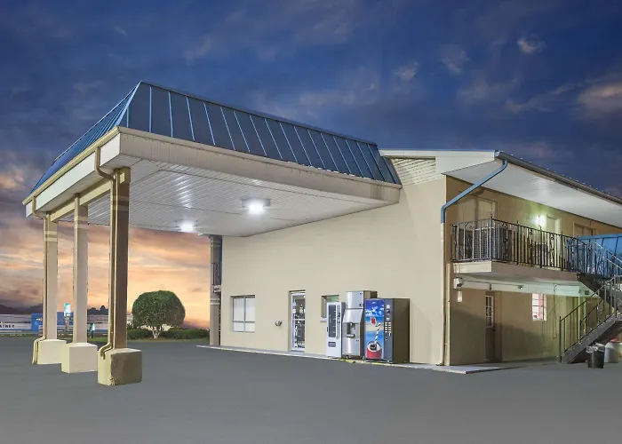 Motel: Days Inn By Wyndham Jacksonville